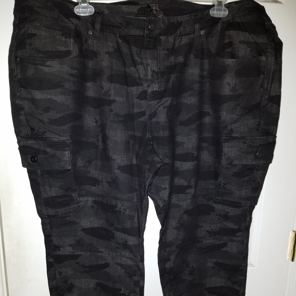 Nwt GILI Camo Jeggings Size 3X Petite